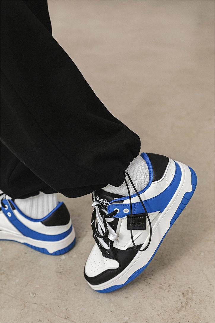 'Tag' Shoes