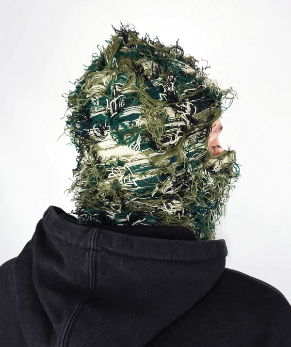 DISTRESSED BALACLAVA - Camo feild